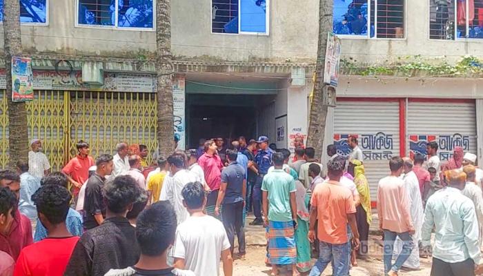 মুরাদনগরে ‘গণপিটুনিতে’ নারী ও দুই সন্তানকে হত্যা: প্রতিশোধ, মাদকবিরোধী ক্ষোভ না কি আইনের অবক্ষয়?