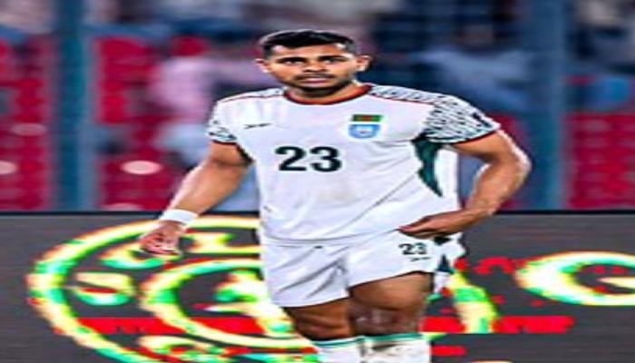 ভারতজয়ের উচ্ছ্বাস পেছনে ফেলে দেশের টানেই শামিত–হামজার বিদায়, আবেগঘন বার্তায় ভেসে গেলো লাল–সবুজ