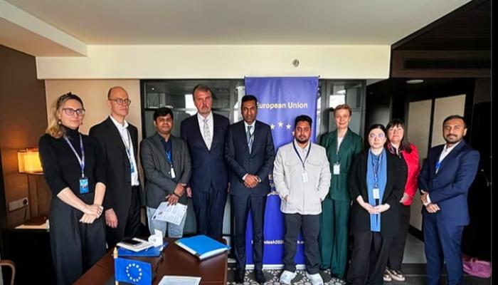 আসন সমঝোতার ঘোষণা আসছে, সমান মাঠ চান নাহিদ ইসলাম