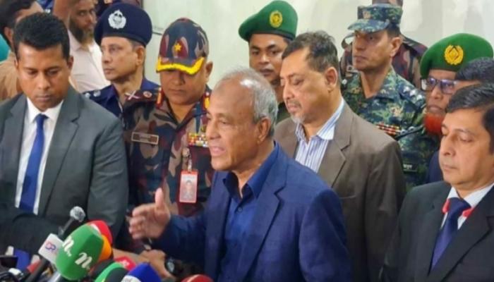 নির্বাচনে ইন্টারনেট বন্ধ নয়, বন্ধ করলে আইনি ব্যবস্থা—কঠোর বার্তা স্বরাষ্ট্র উপদেষ্টার